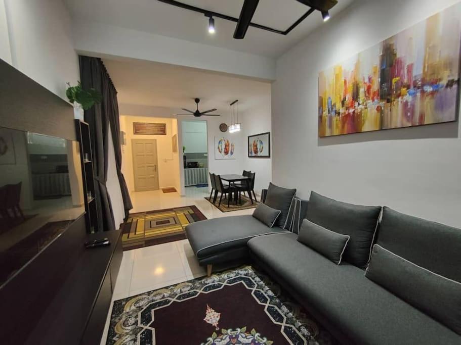 F&H Homestay,Ипох Экстерьер фото